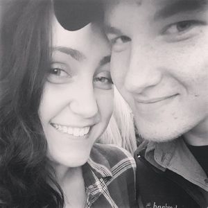 Meet your Posher, Caitlin